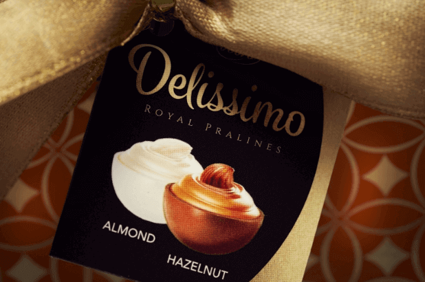 Prezentowe opakowanie pralin Delissimo Almond i Hazelnut